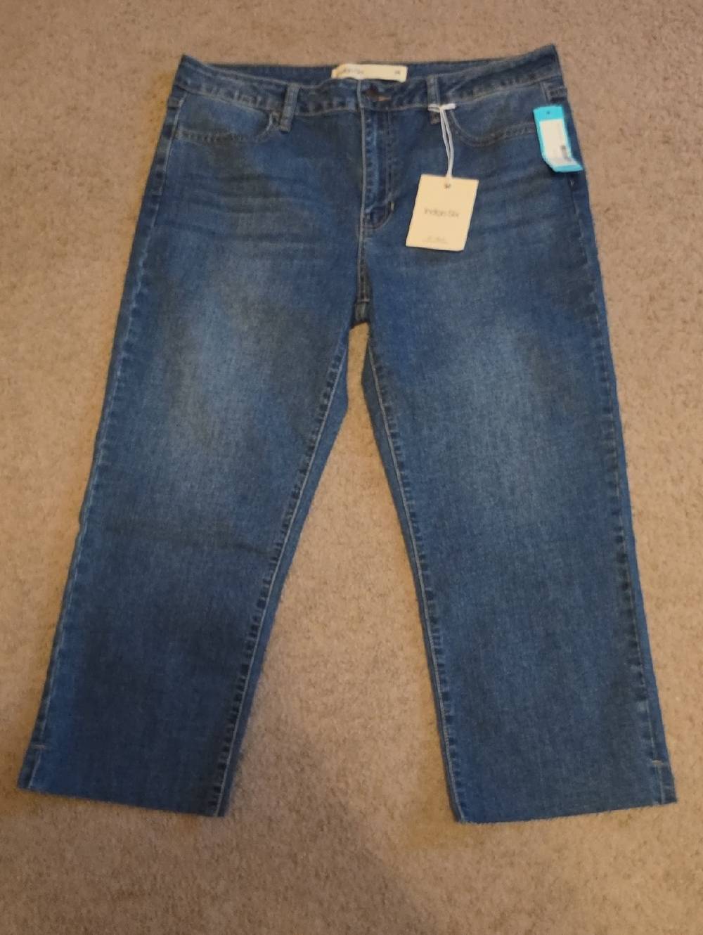 Classic Cropped Straight Jeans in Dark Blue